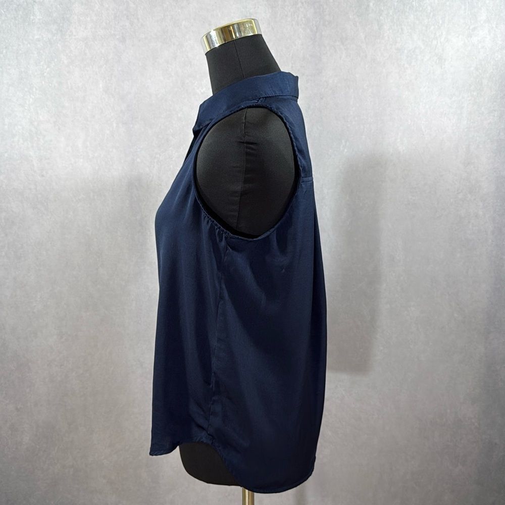 Banana Republic Preppy Navy Silky Collared Sleeveless Tank - Picture 7 of 10